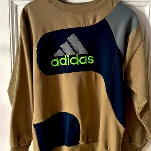 Vintage Adidas sweatshirt